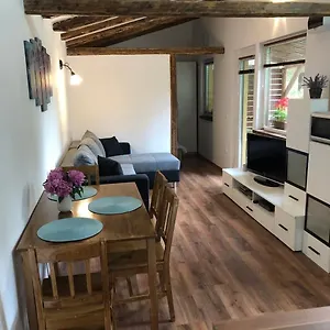 Tulipán Apartman